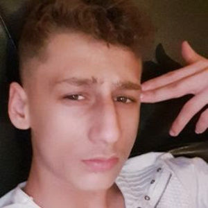 Meet your Posher, Darius